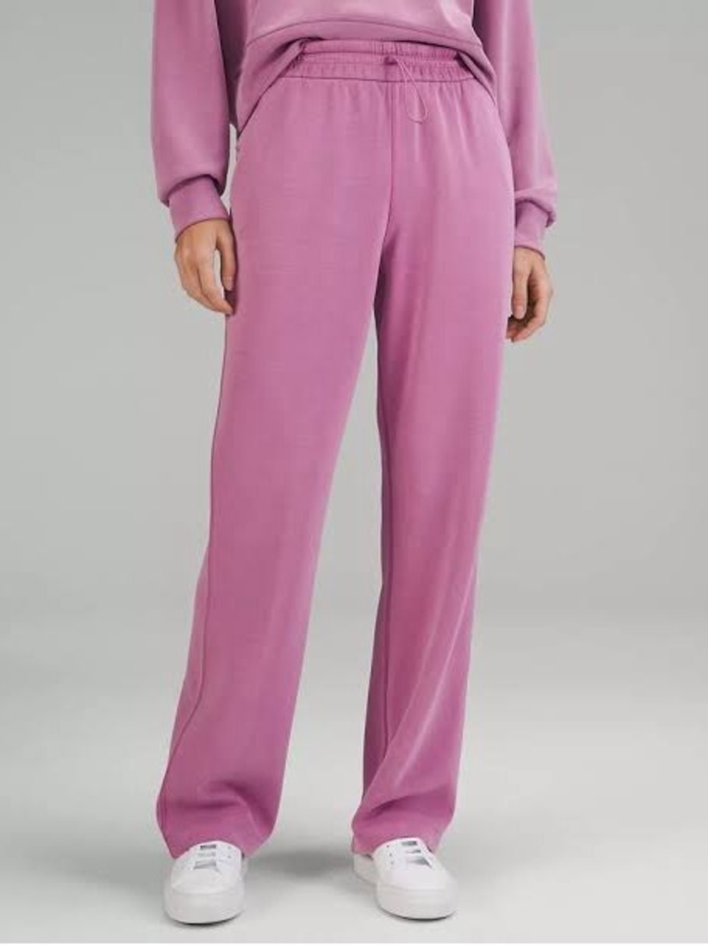RARE COLOR LULULEMON Pink softstreme pants